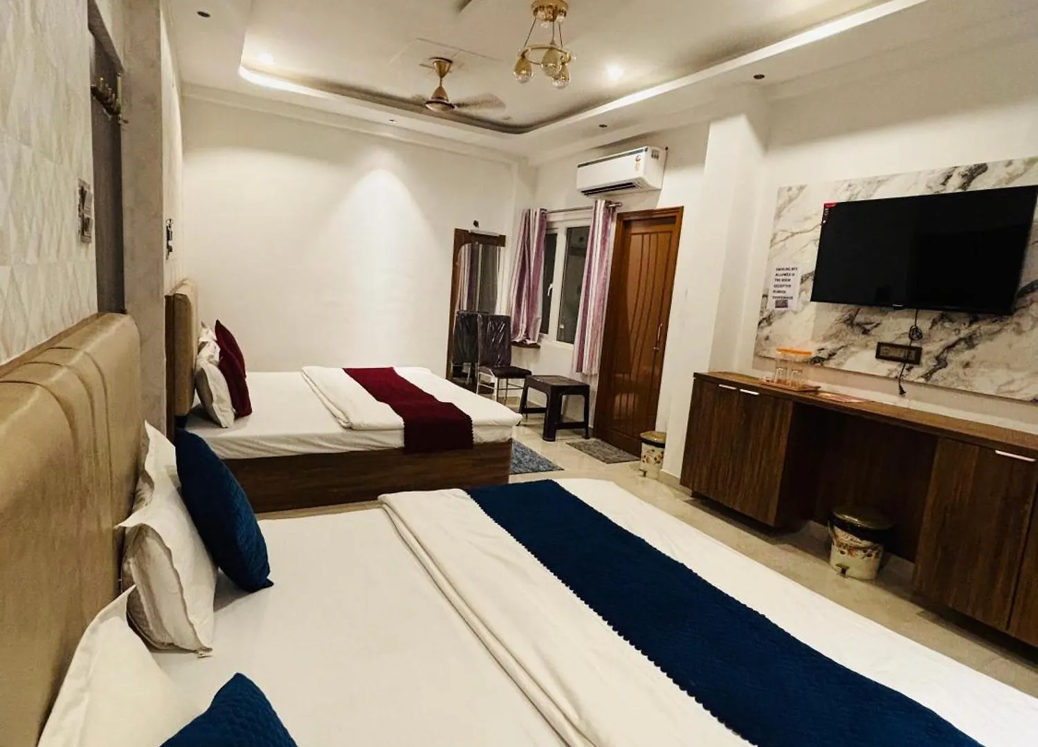 Mm Grand Otel Varanasi Hindistan