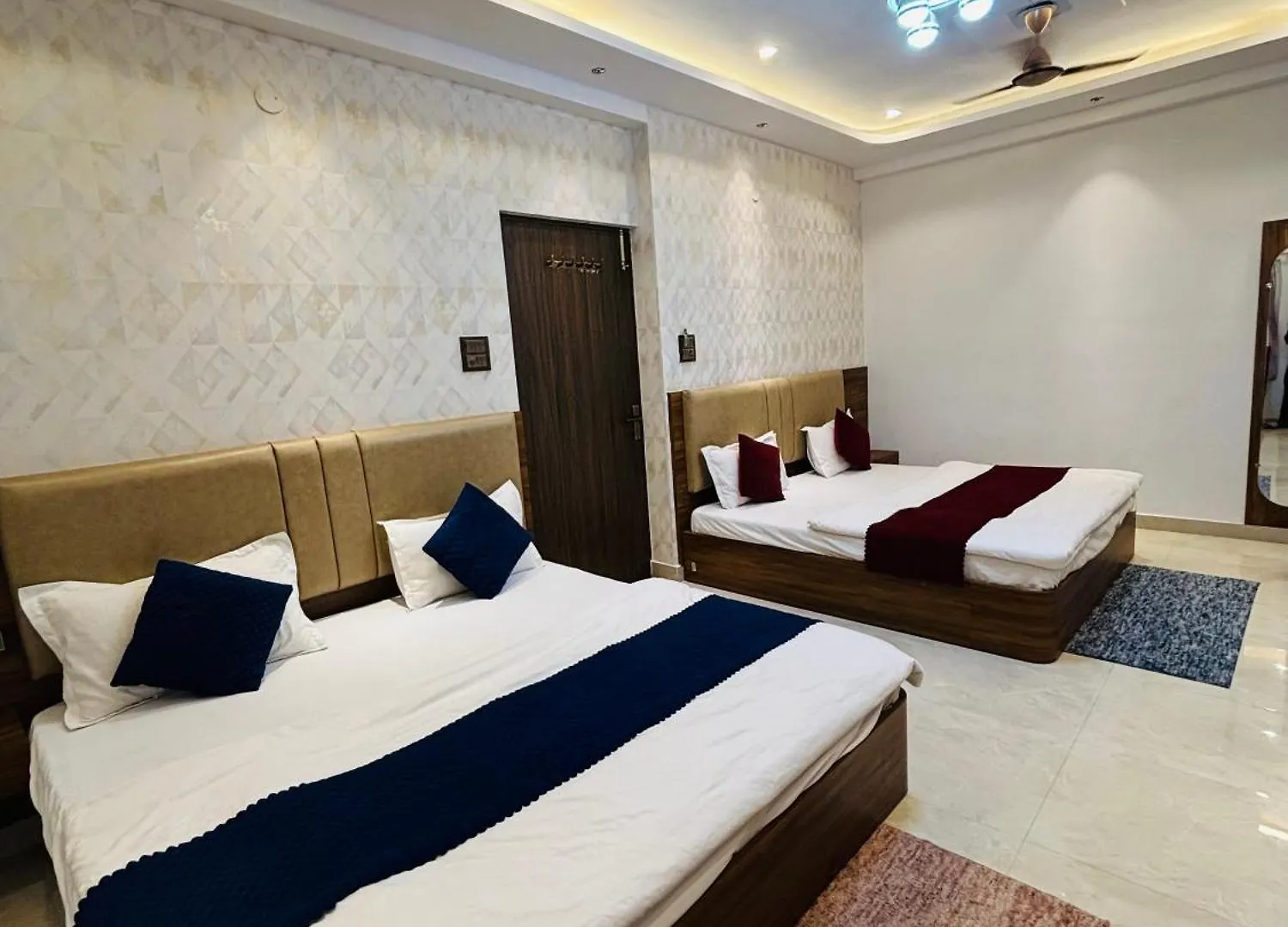 Konukevi Mm Grand Otel Varanasi Hindistan